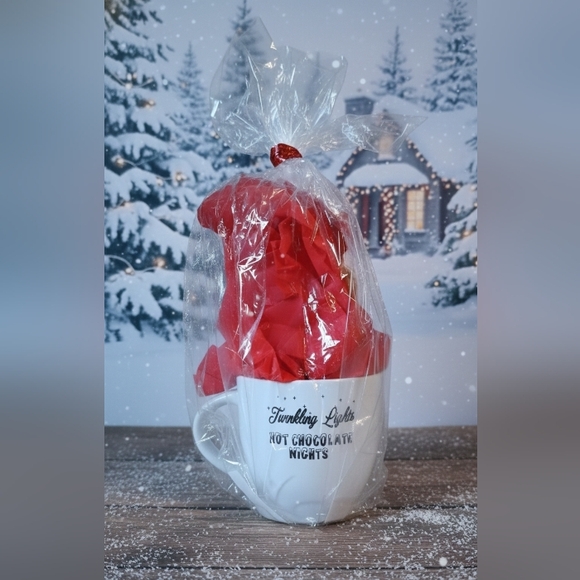 Personalized 20oz Snowman Mug And Elf With Hot Chocolate Packs Christmas Gift - Picture 2 of 5
